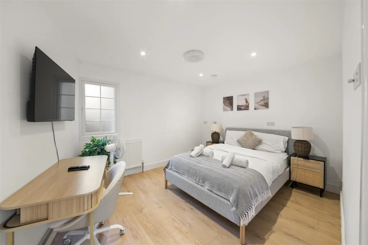 Grove Road, Uxbridge, photo 10