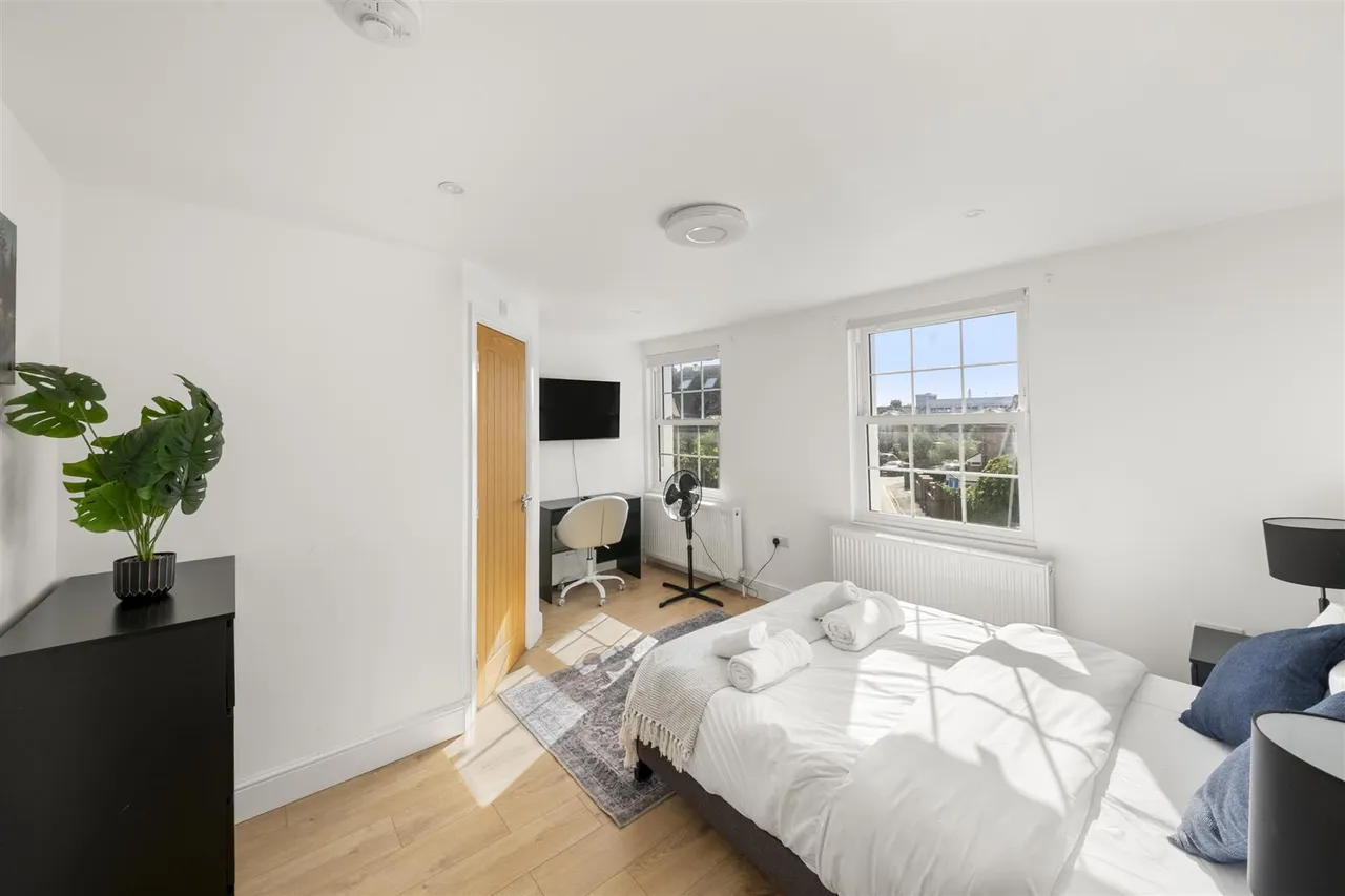 Grove Road, Uxbridge, photo 13