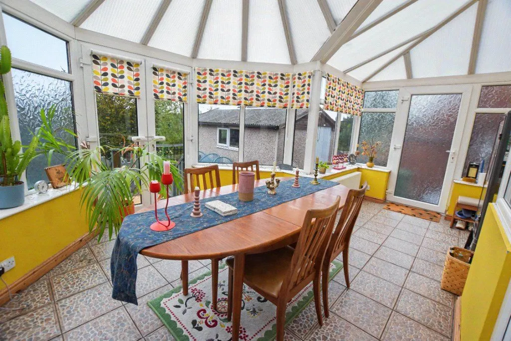 Armley Grange Avenue, Leeds, LS12, photo 4