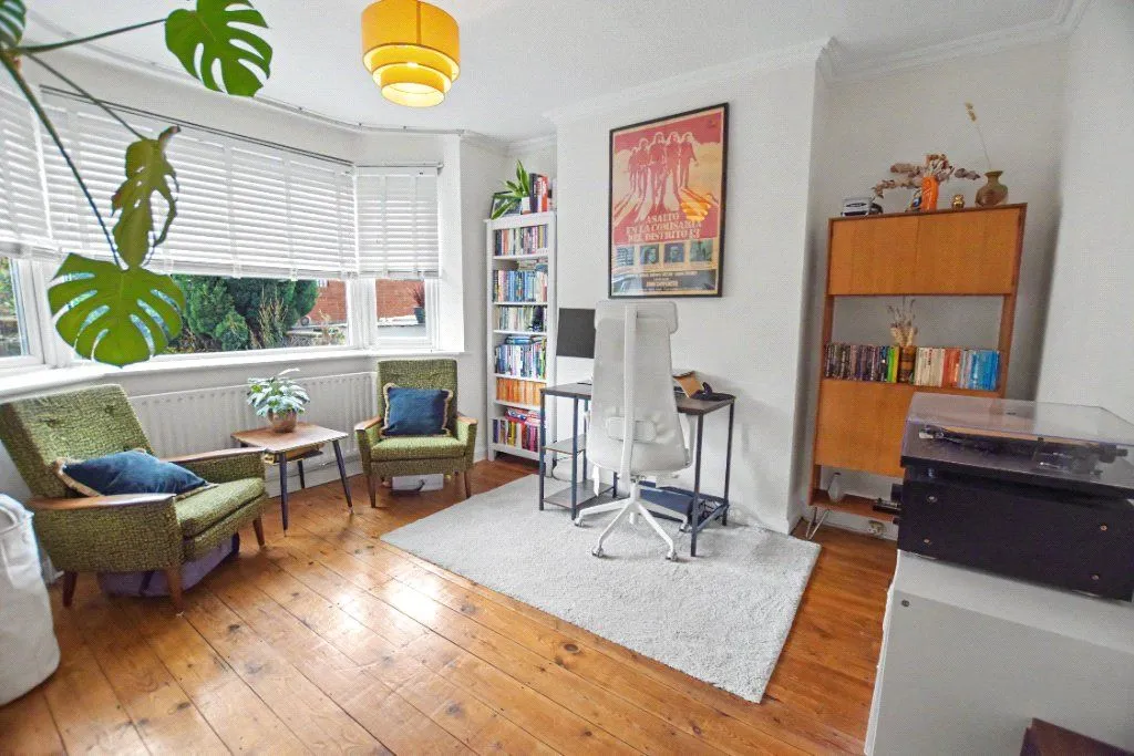 Armley Grange Avenue, Leeds, LS12, photo 5