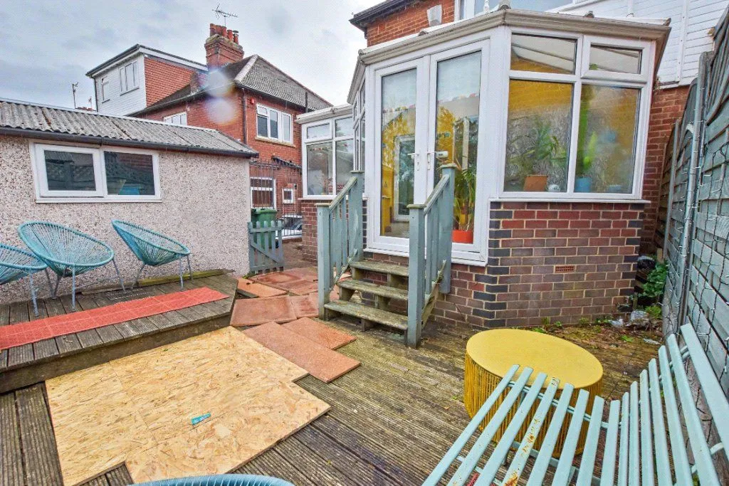 Armley Grange Avenue, Leeds, LS12, photo 17