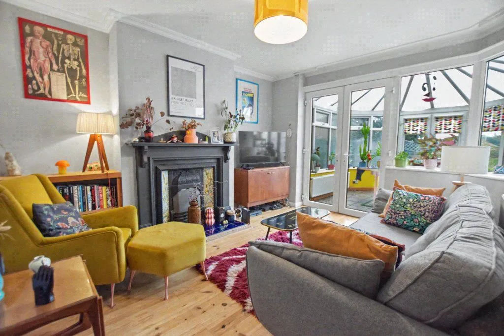 Armley Grange Avenue, Leeds, LS12, photo 2