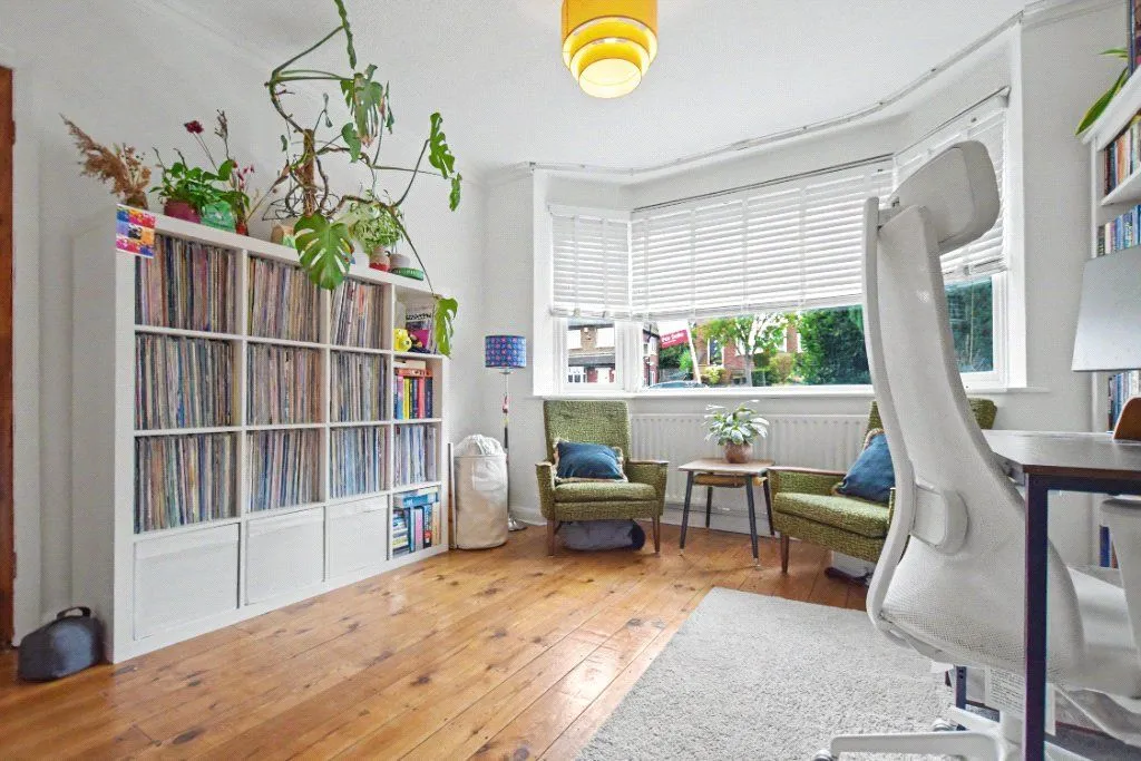 Armley Grange Avenue, Leeds, LS12, photo 10
