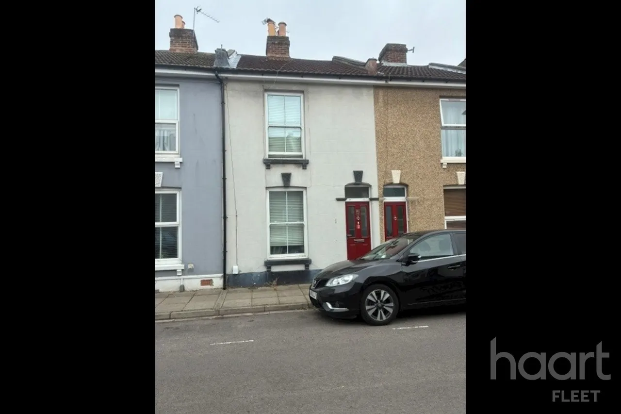 1 bed house to rent, Collingwood Road, PO5