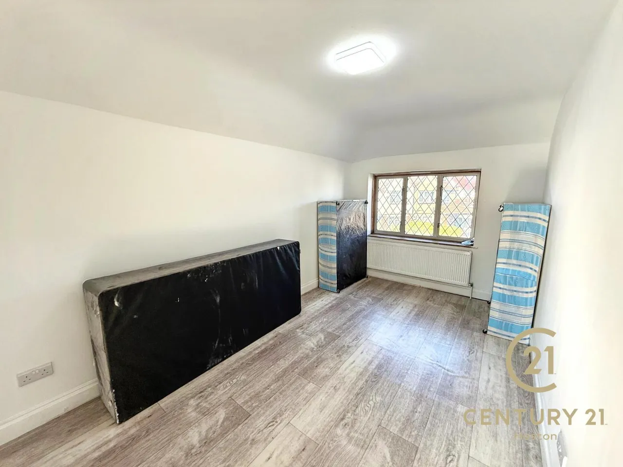 Orchard Avenue, Hounslow, TW5, photo 12