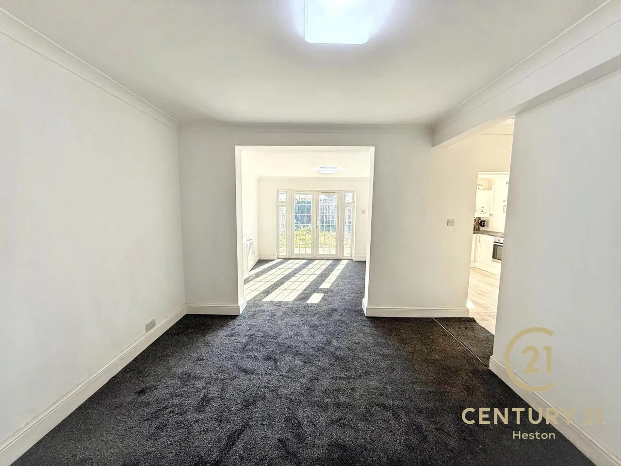 Orchard Avenue, Hounslow, TW5, photo 2