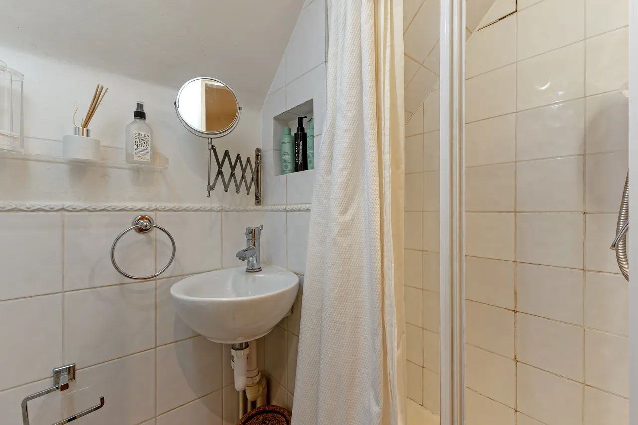 Clamp Hill, Stanmore, HA7, photo 12