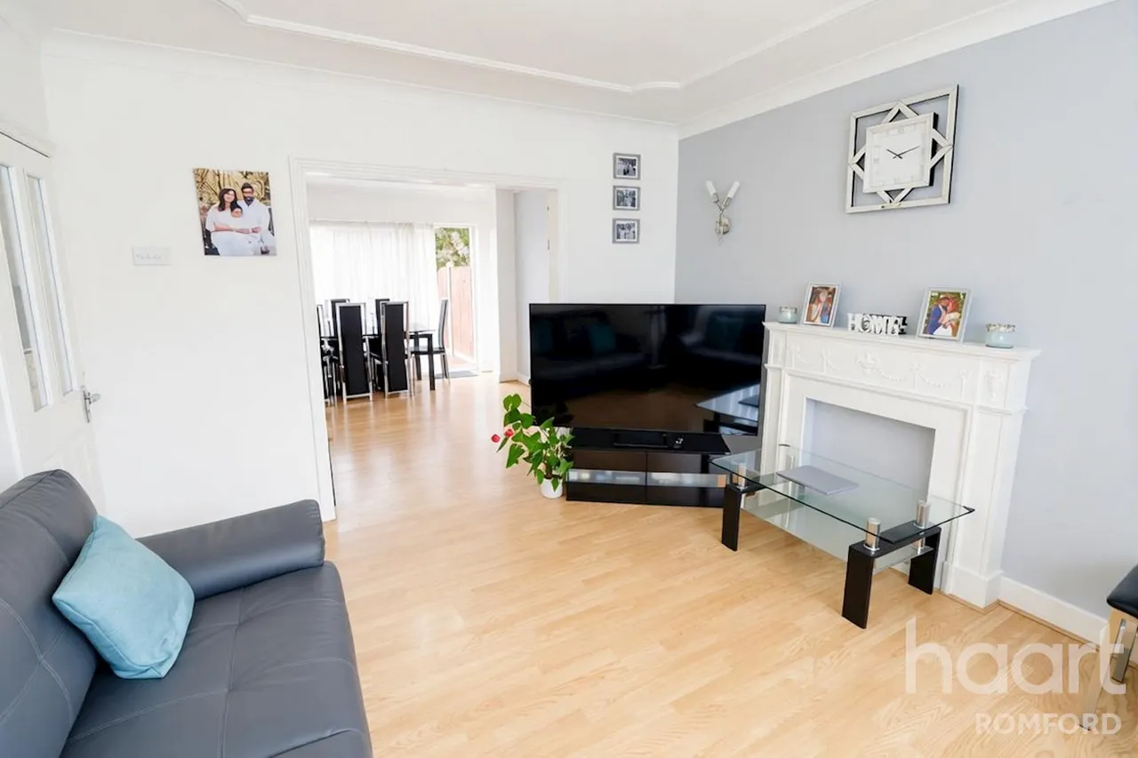Romford, RM7, photo 2