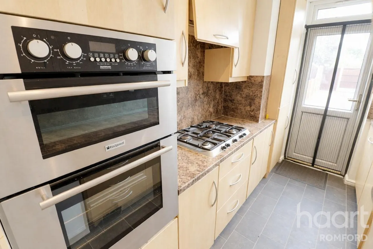 Romford, RM7, photo 9
