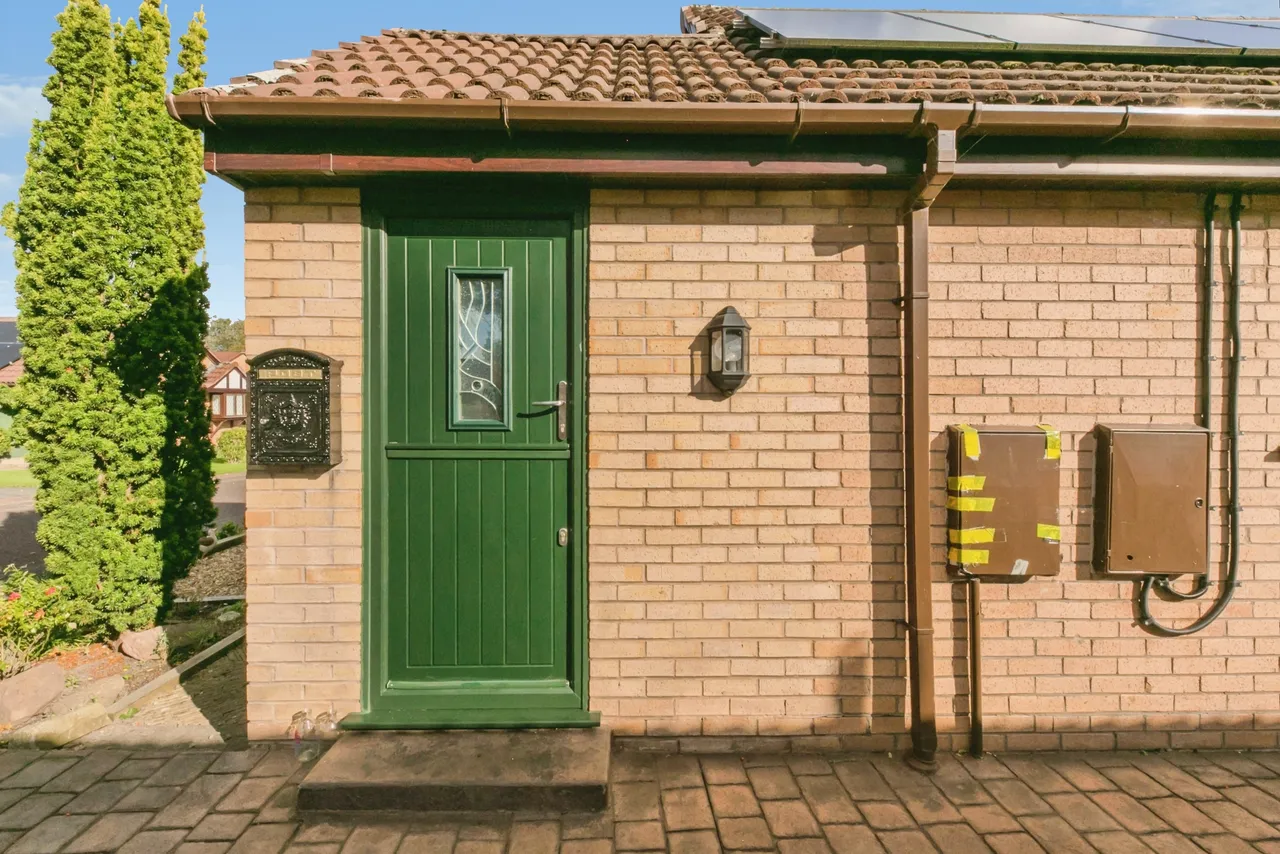 Hanbury Close, Crewe, CW2, photo 7
