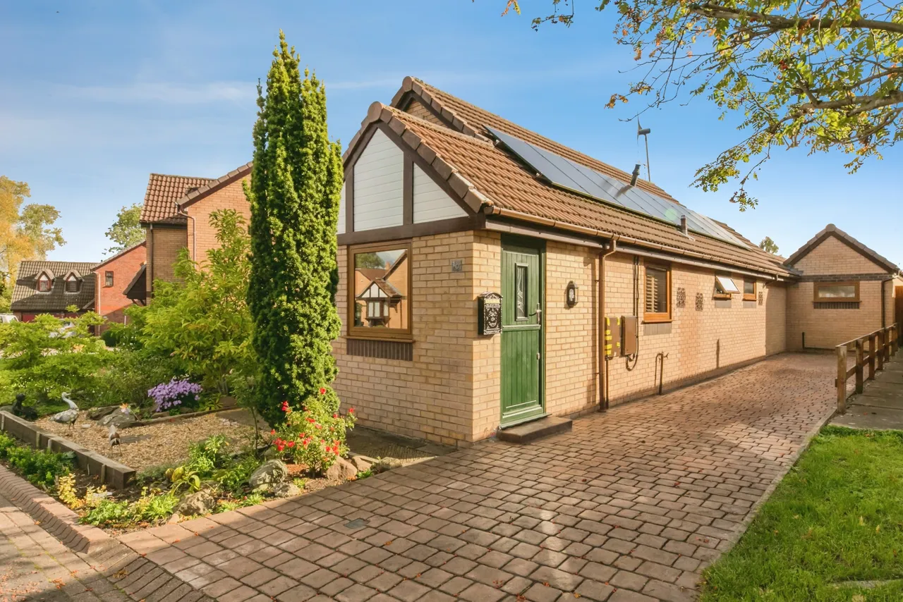 3 bed house for sale, Hanbury Close, Crewe, CW2