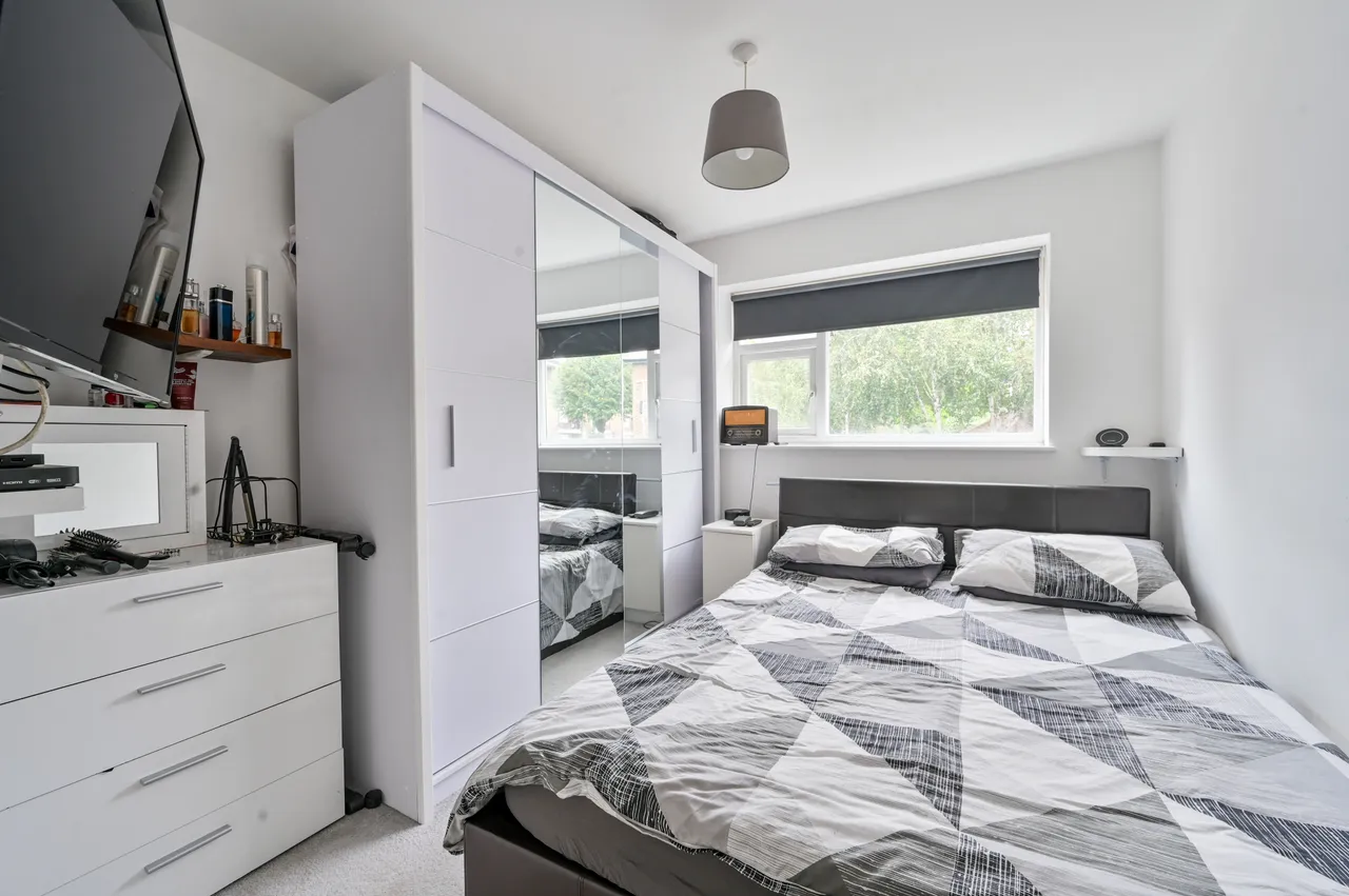 Surbiton, KT5, photo 6