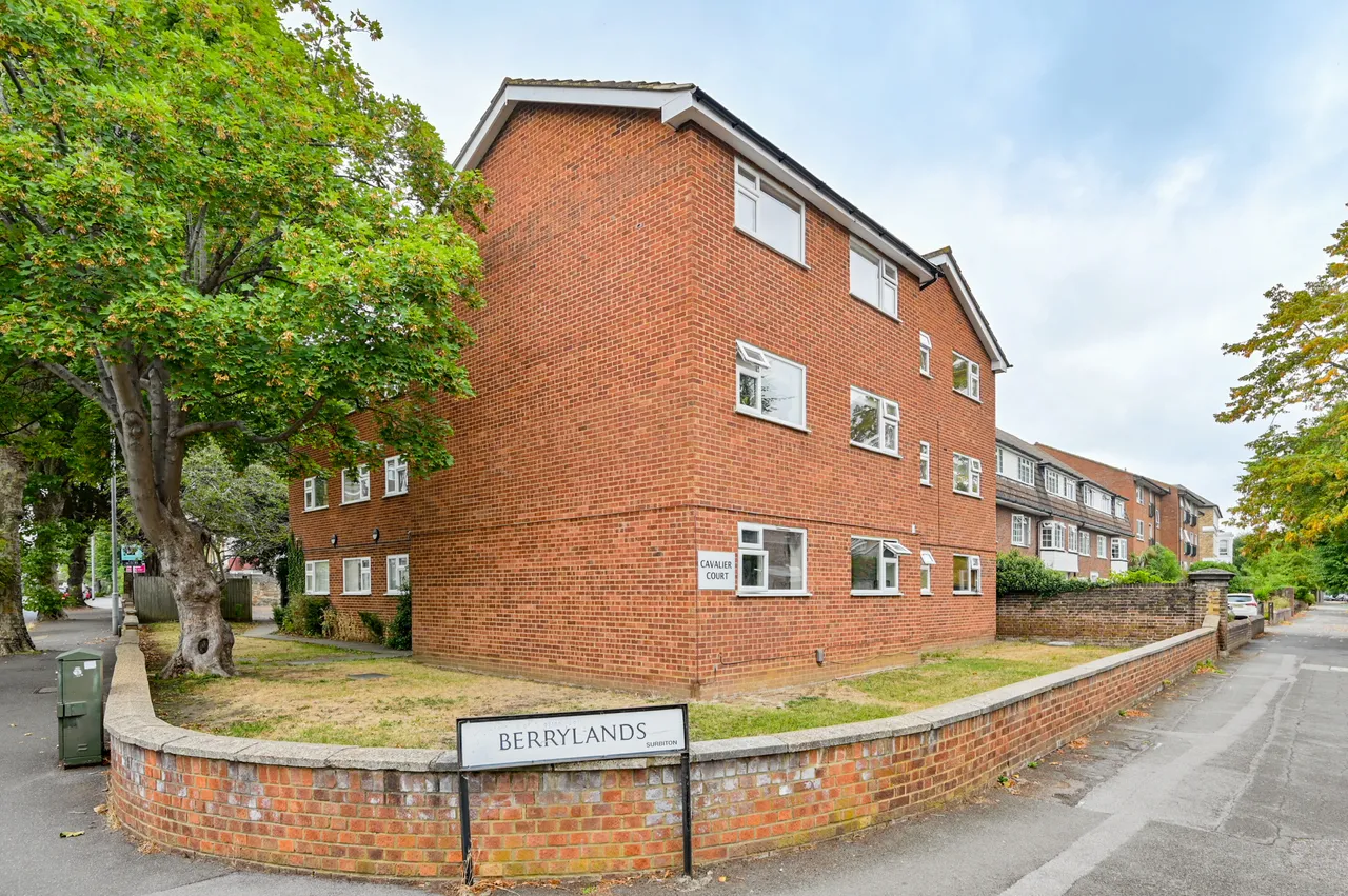 1 bed flat for sale, Surbiton, KT5