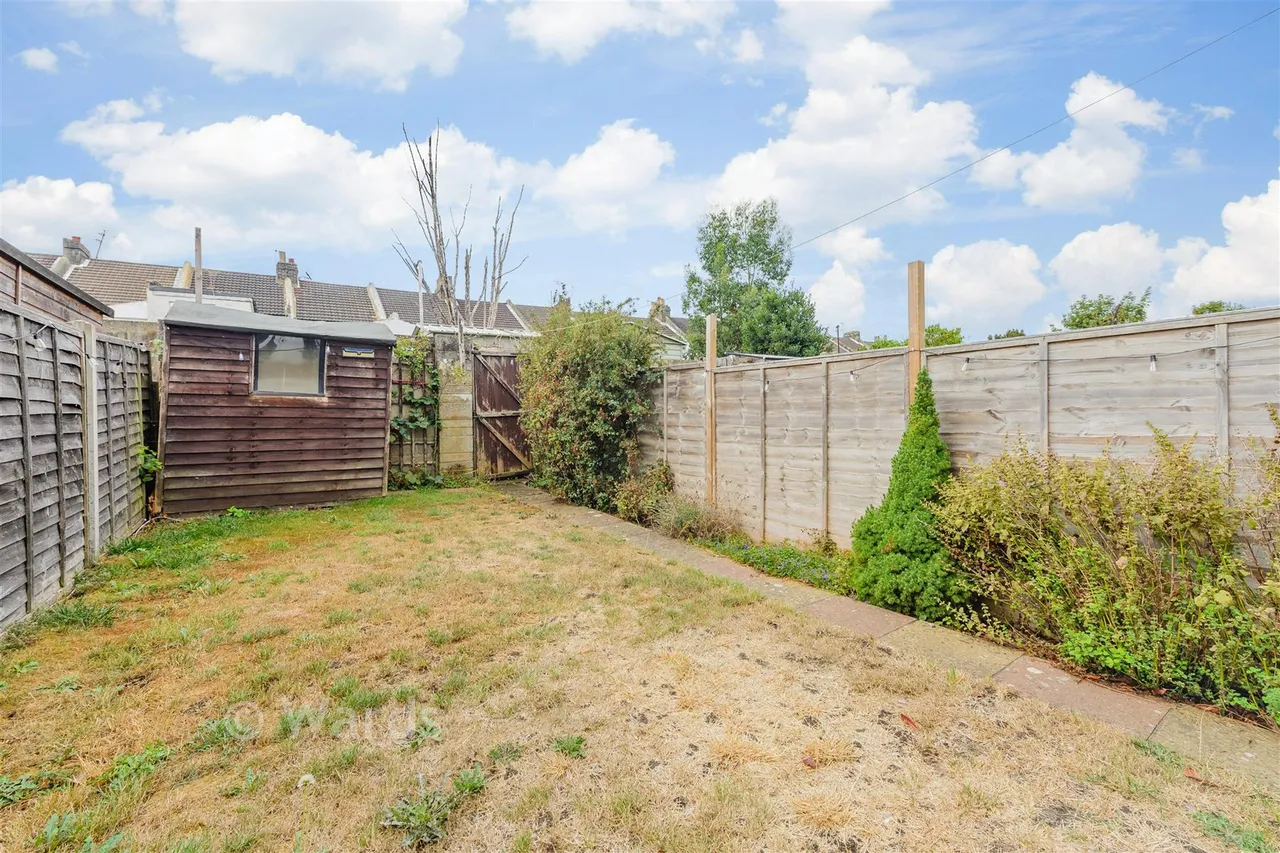Priestfield Road, Gillingham, ME7, photo 10