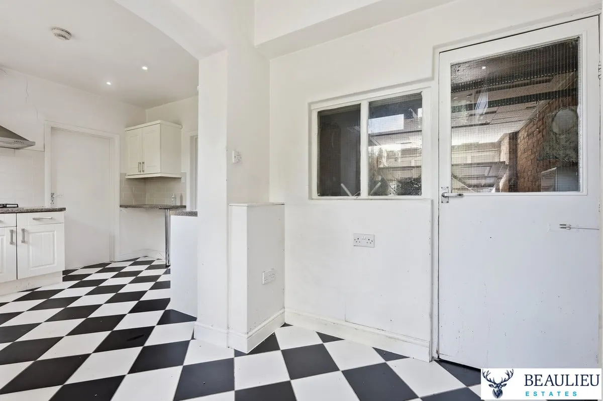 Chigwell Park Drive, Chigwell, IG7 5BD, photo 10