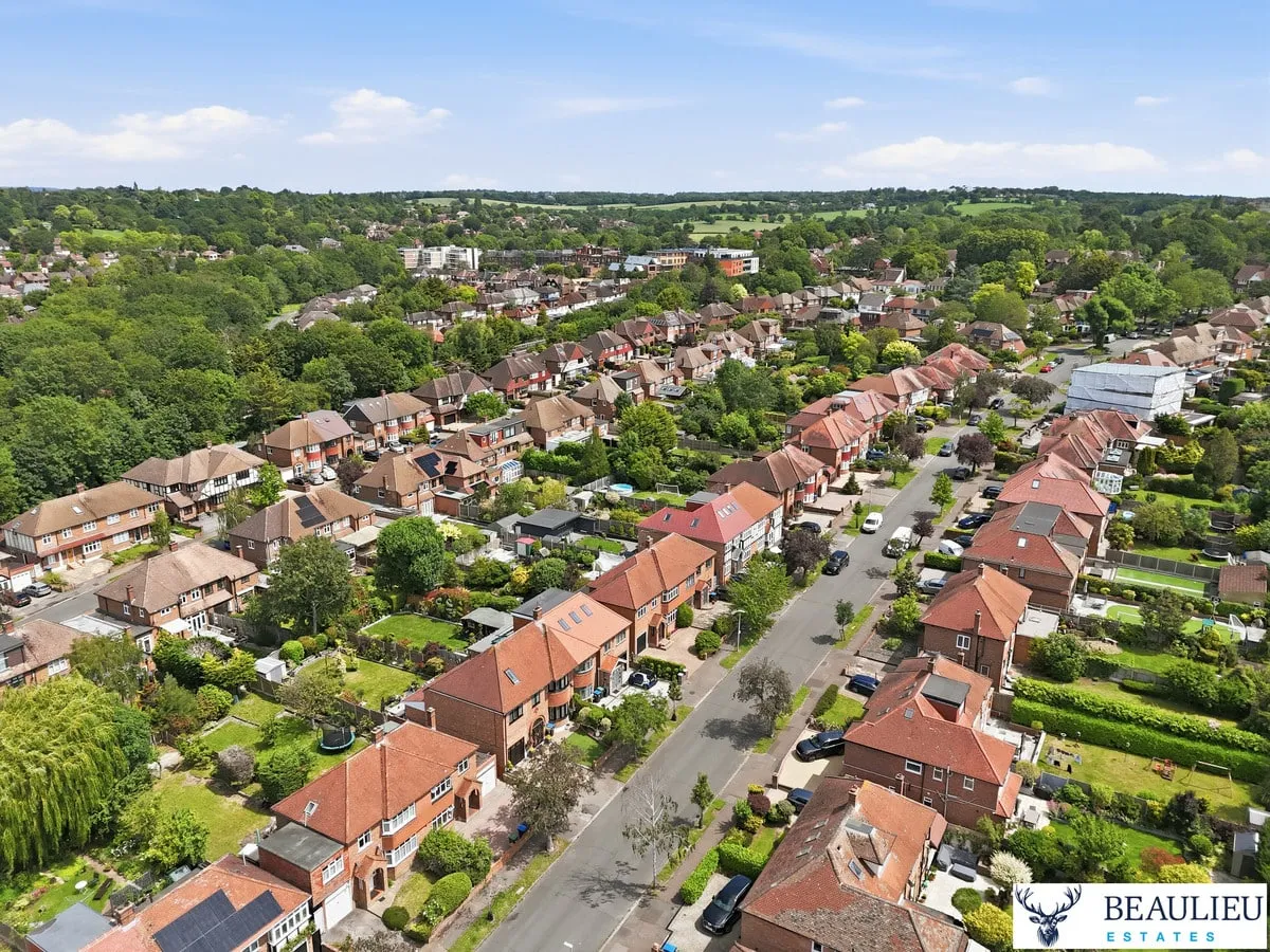 Chigwell Park Drive, Chigwell, IG7 5BD, photo 8