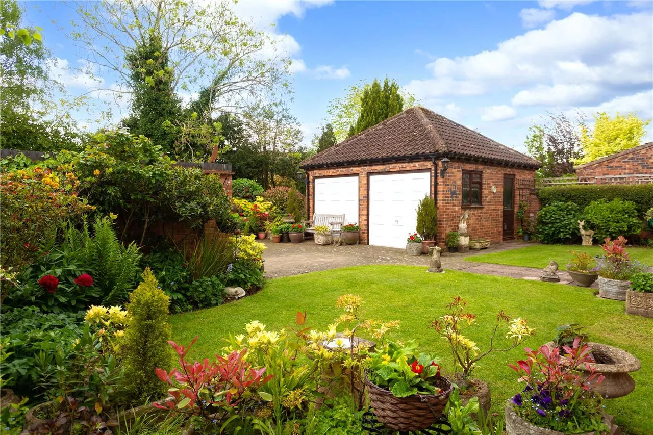 Yew Tree Close, Acaster Malbis, York, North Yorkshire, YO23 2YZ, photo 7