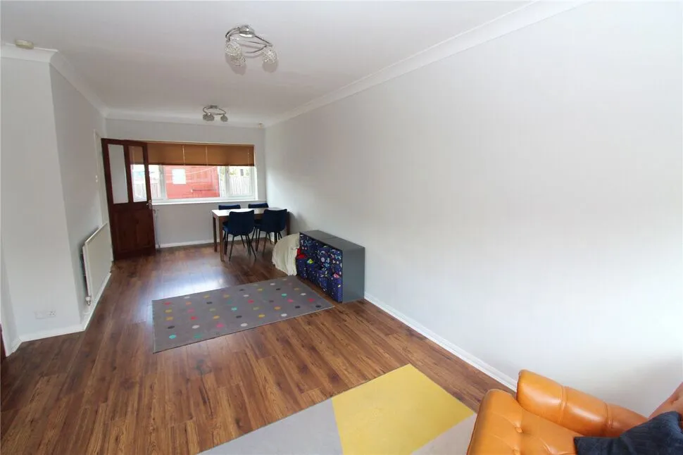 Barton Court, Leeds, West Yorkshire, LS15, photo 9