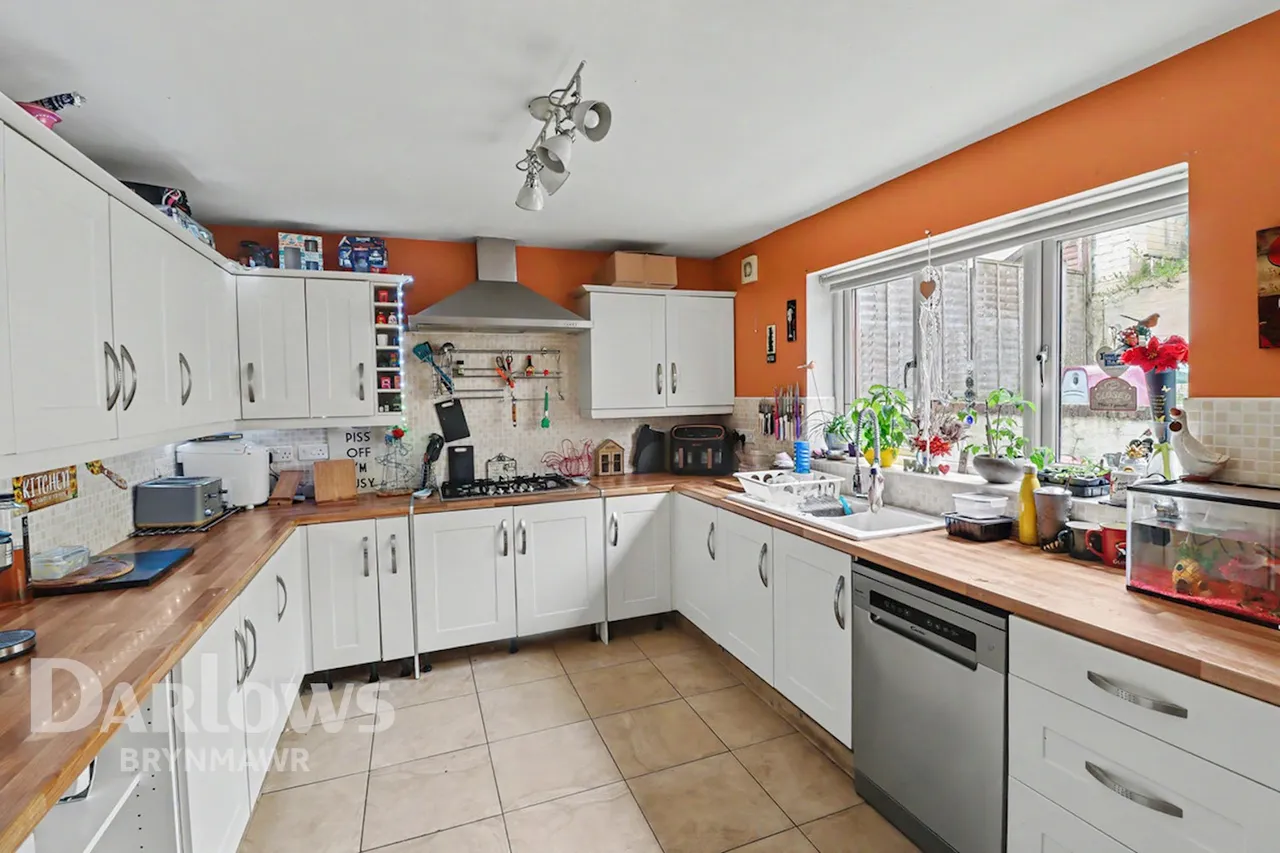 Reservoir Road, Ebbw Vale, photo 4