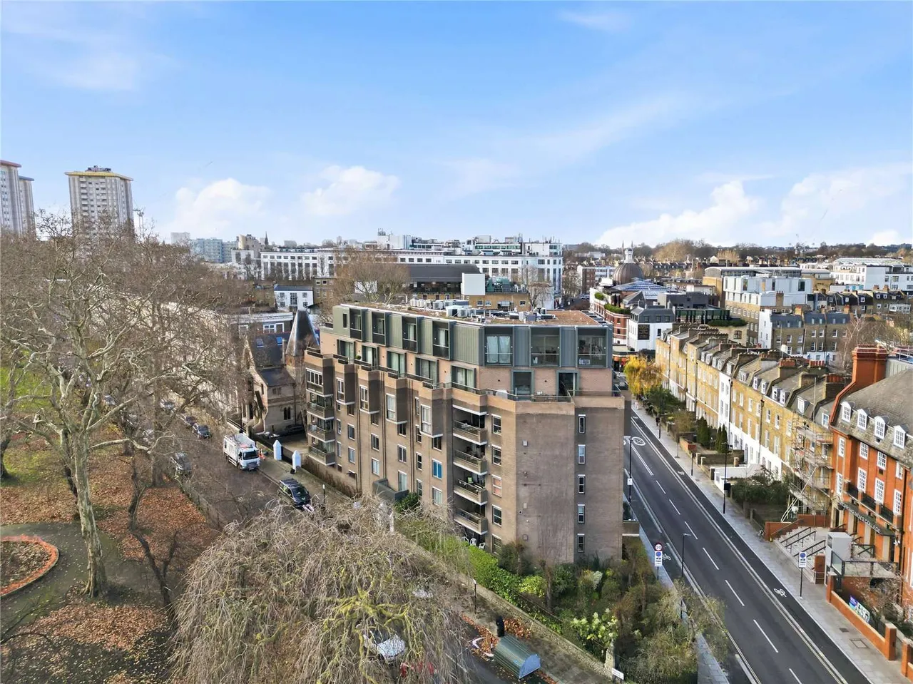 4 bed flat for sale — Oakley Square, Camden, London, NW1 1NB