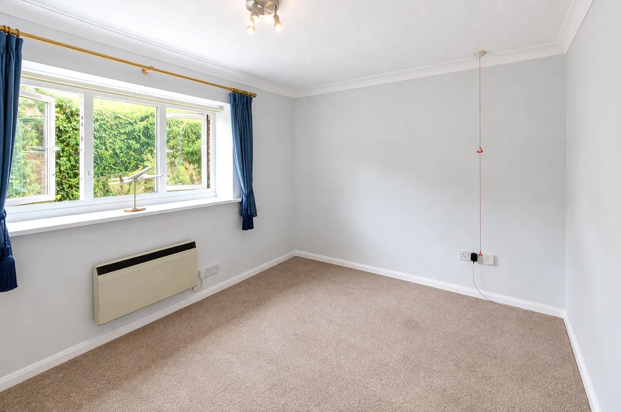 Hylton Road, Petersfield, GU32, photo 11