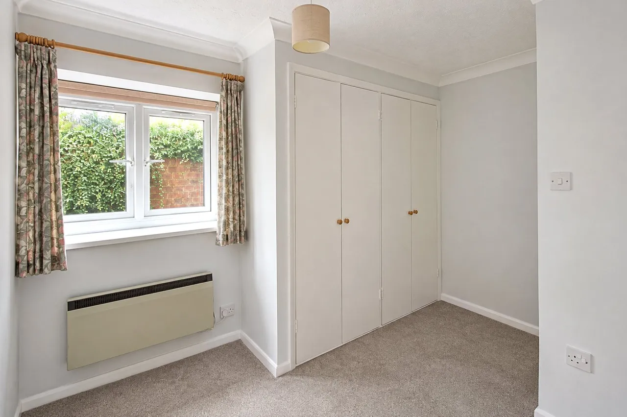 Hylton Road, Petersfield, GU32, photo 8