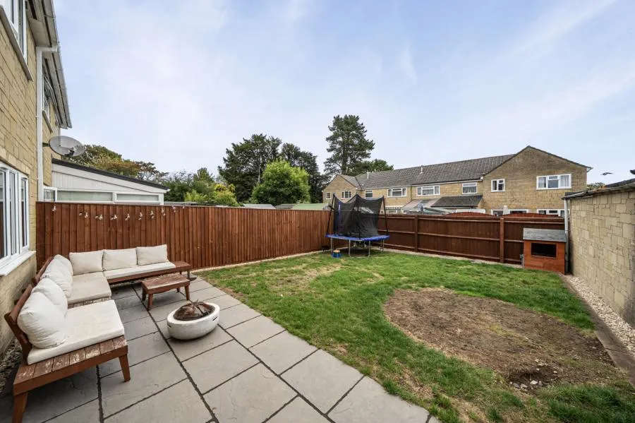 Finchdale Close, Carterton, OX18, photo 17