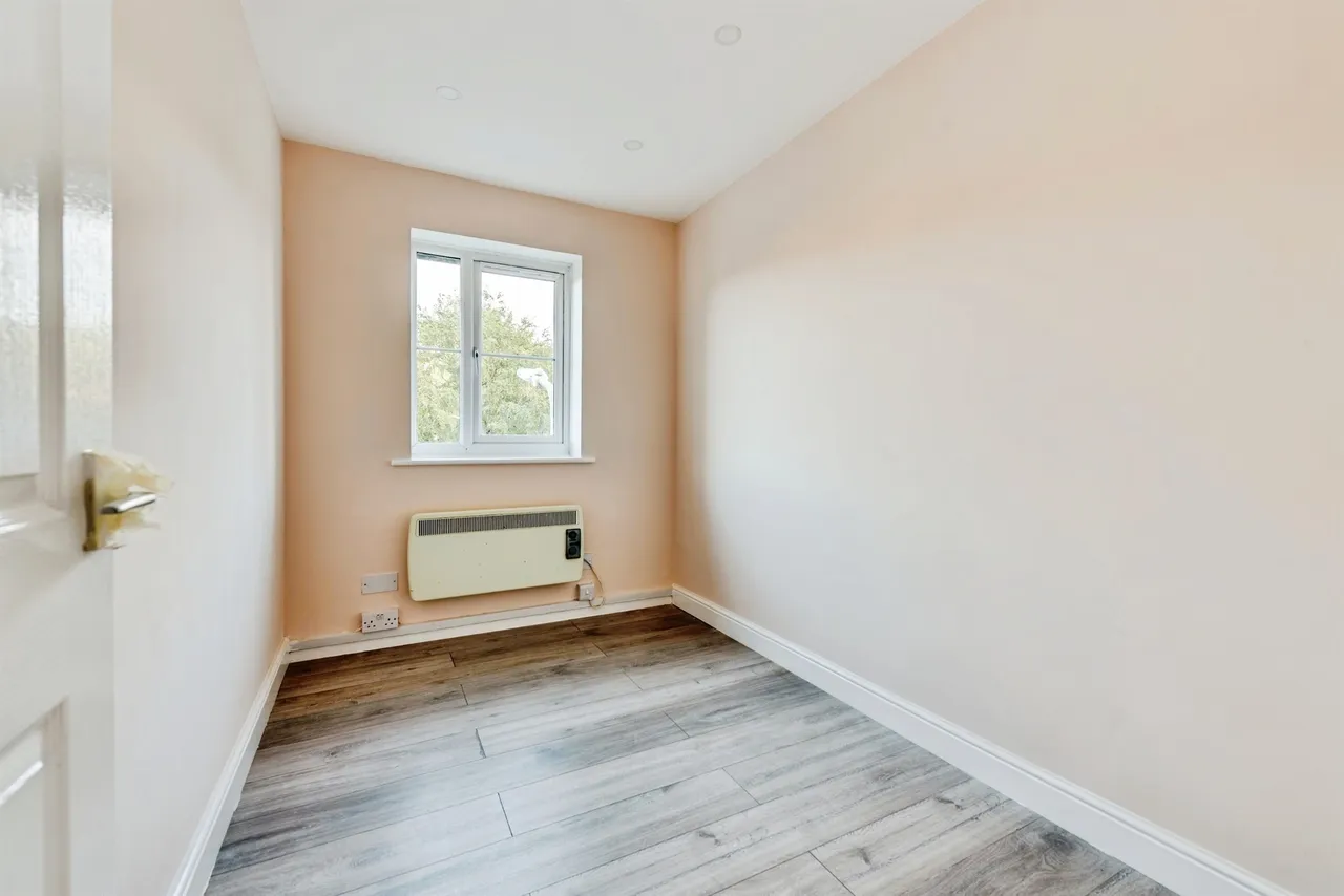 Wessex Close, Hungerford, photo 8