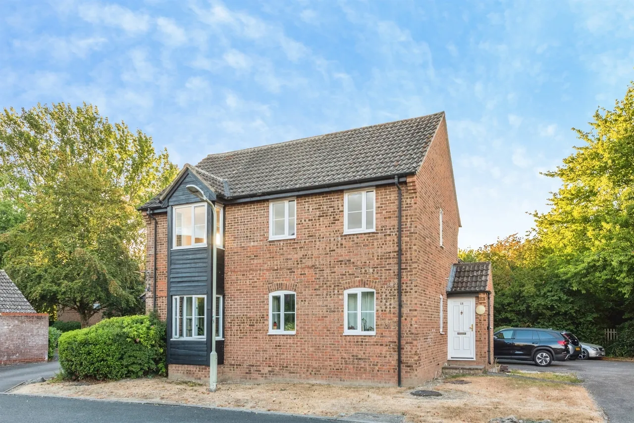 Wessex Close, Hungerford, photo 9