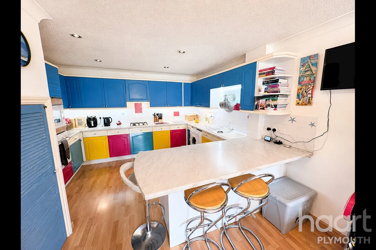 Valley View Close, Plymouth, PL3, photo 4