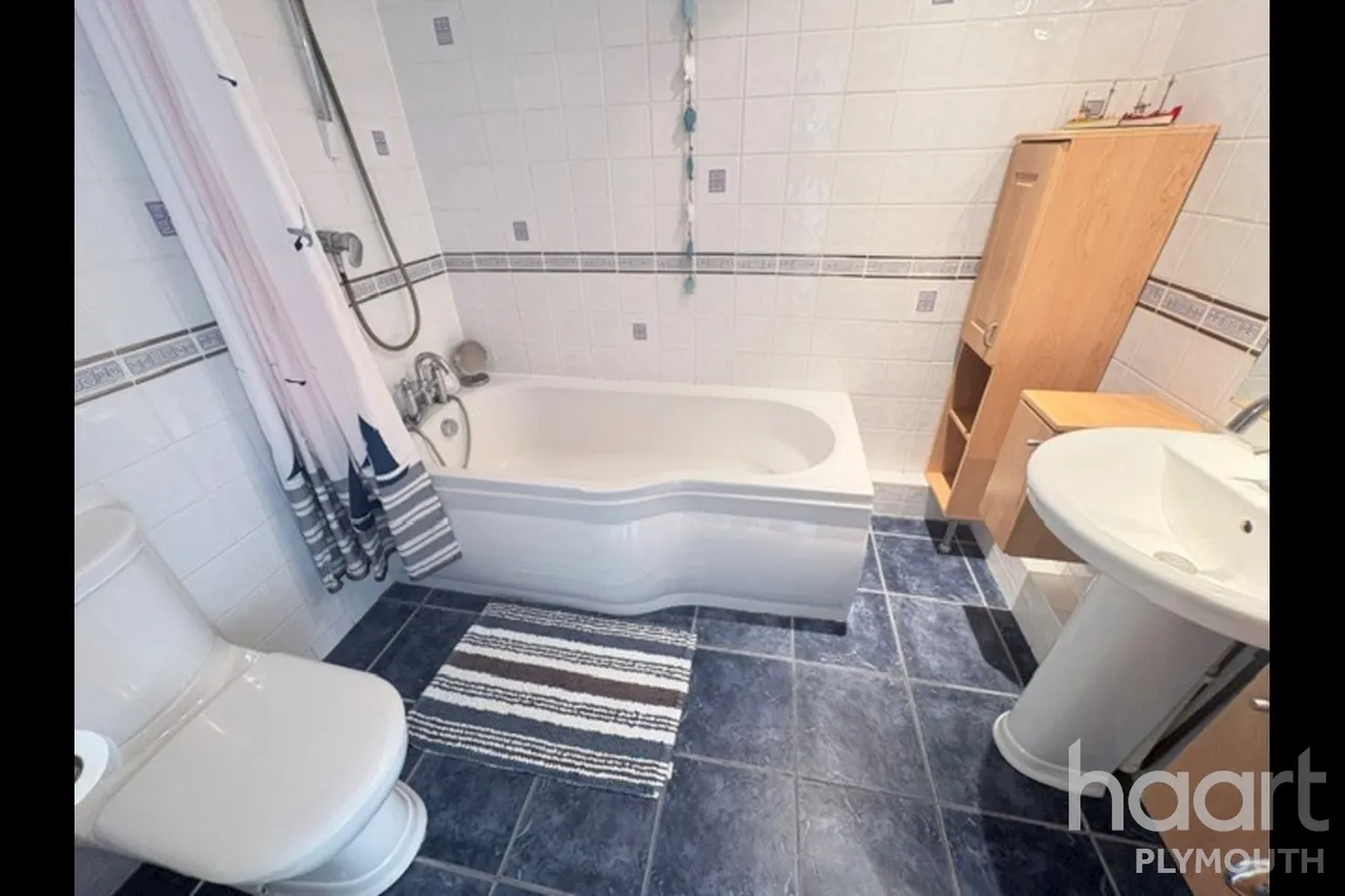 Valley View Close, Plymouth, PL3, photo 16