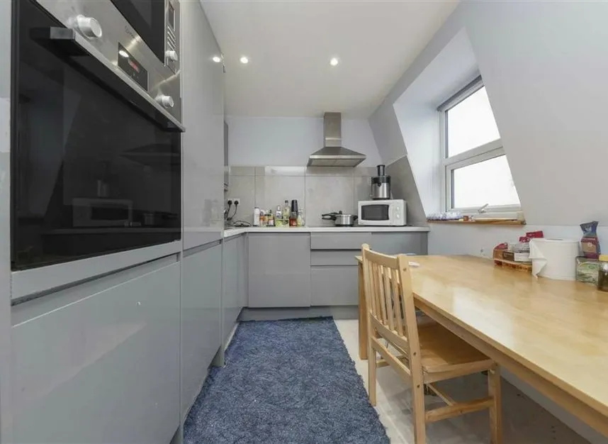 Cricklewood Broadway, Cricklewood, NW2, photo 5