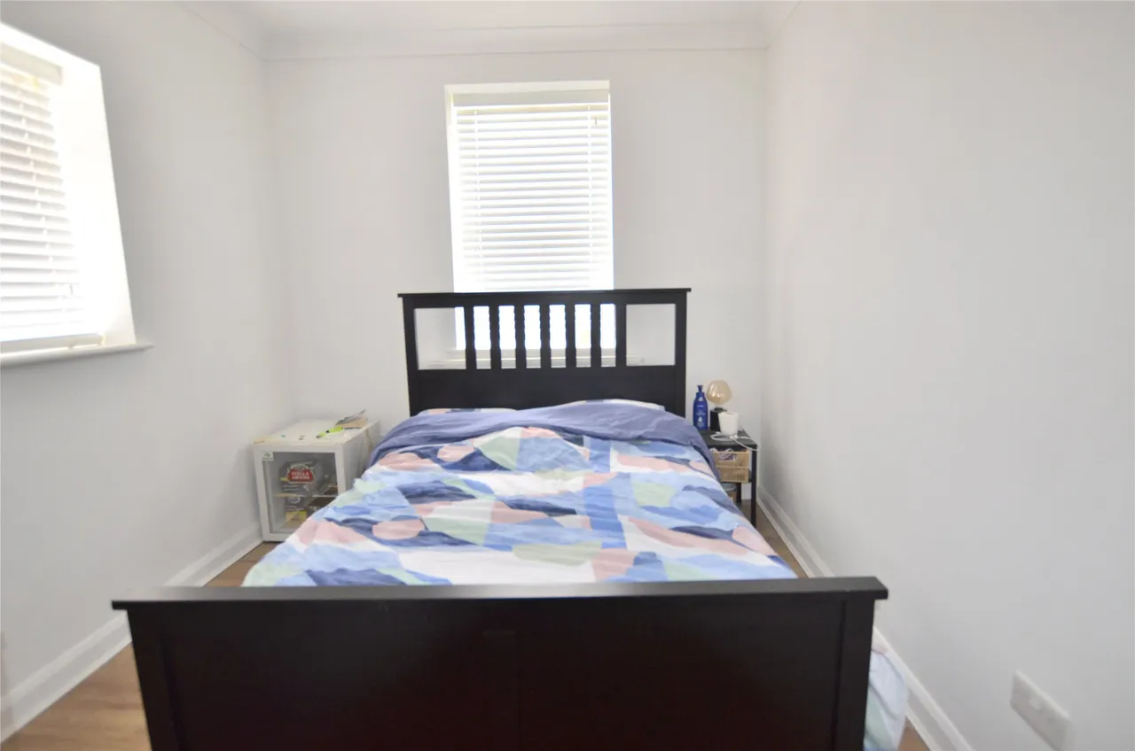 Gander Green Lane, Sutton, SM1 2ES, photo 3
