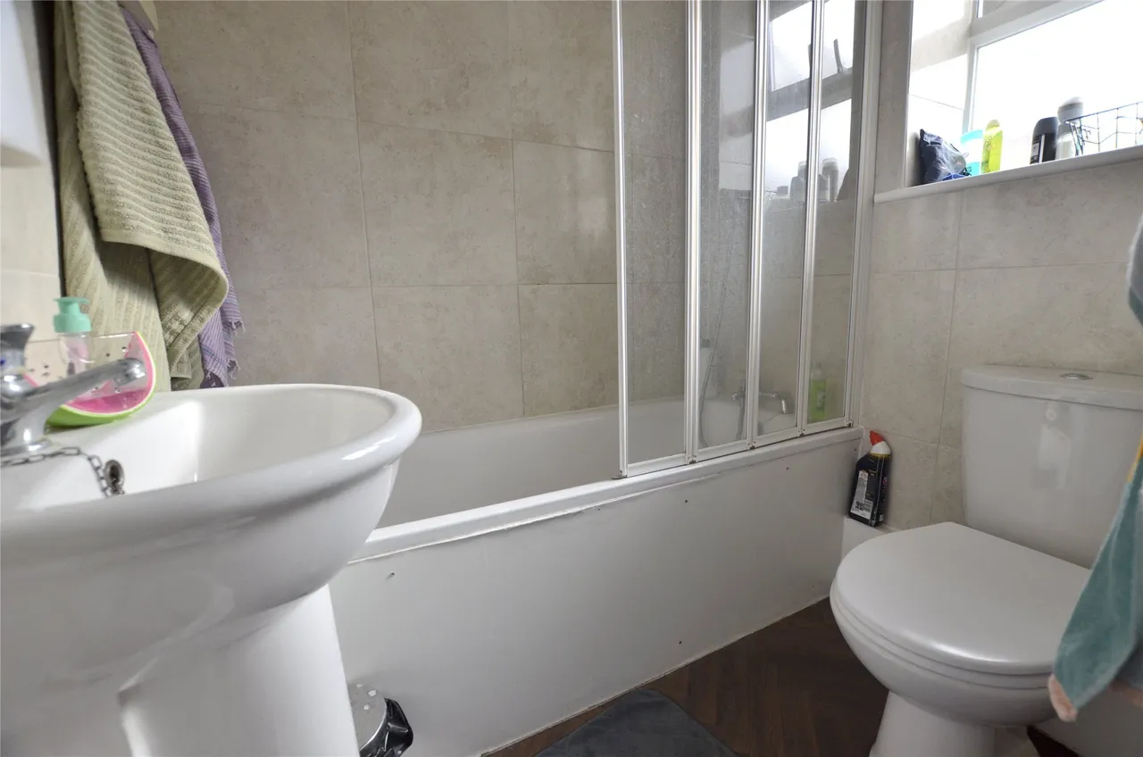 Gander Green Lane, Sutton, SM1 2ES, photo 4