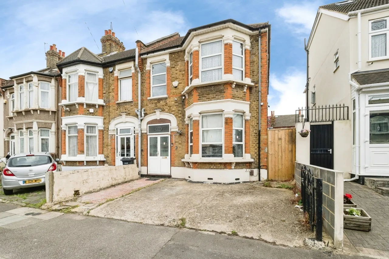 3 bed house for sale, Natal Road, Ilford, IG1