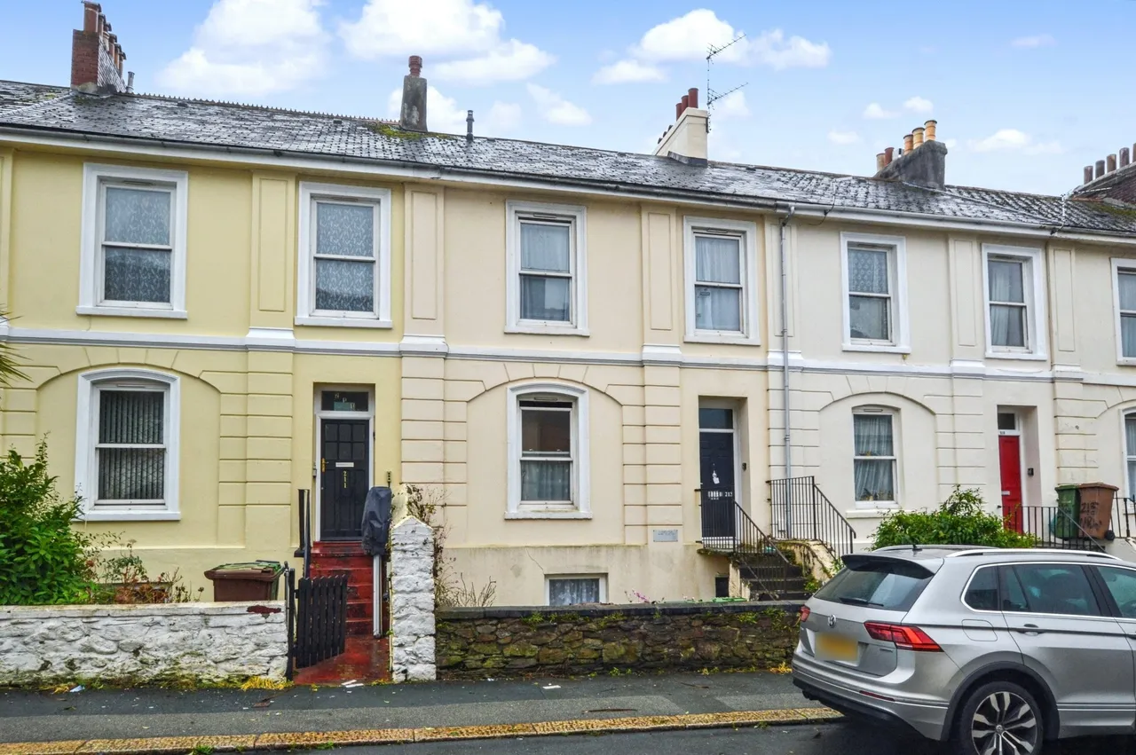 3 bed property for sale — North Road West, Plymouth, Devon, PL1