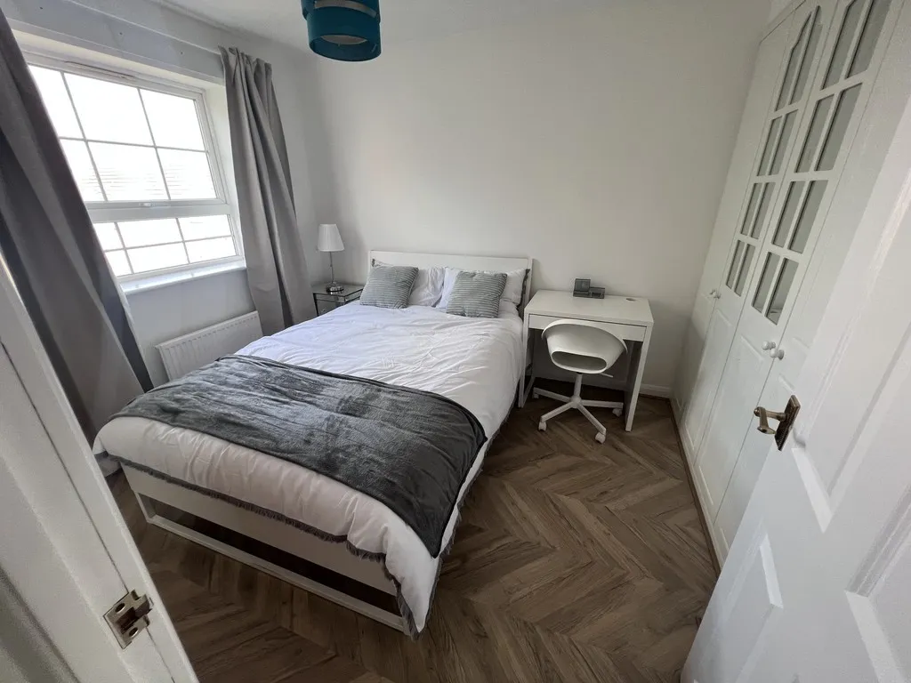 Bedroom-Furlong Road, Coventry, photo 6