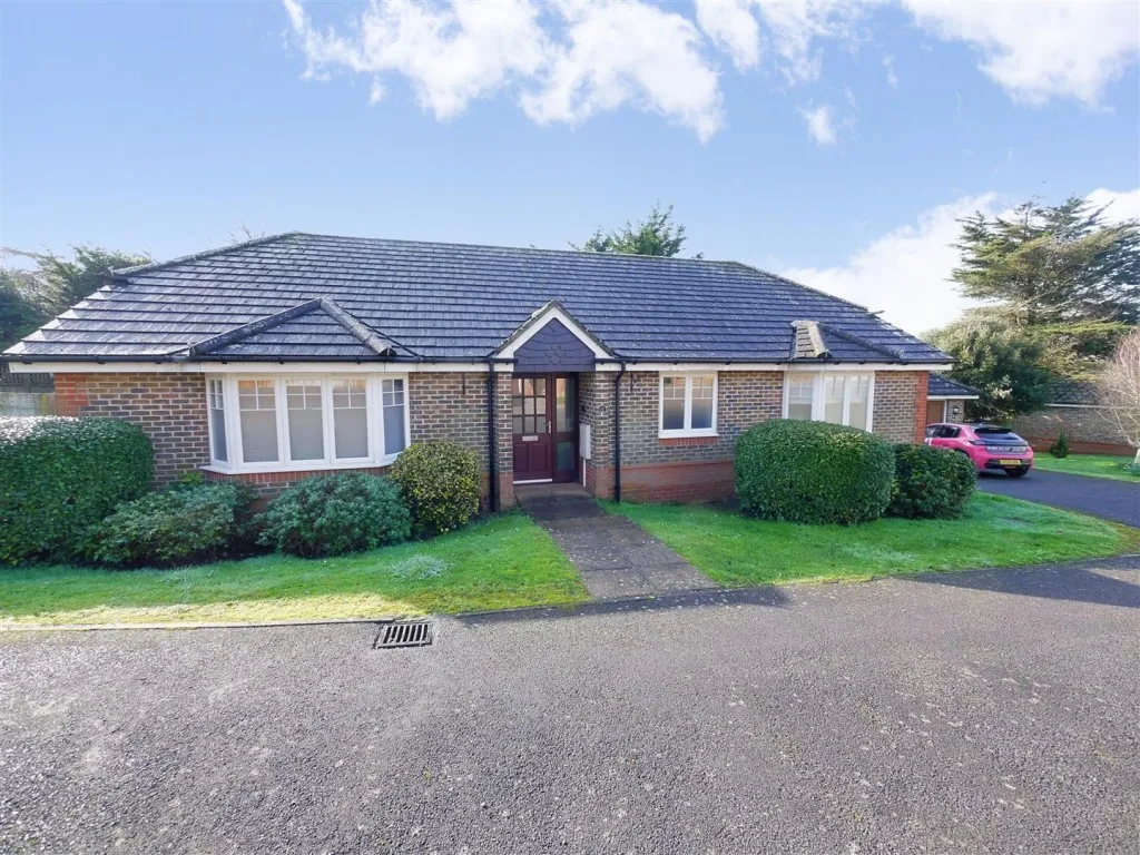 3 bed house for sale, Roundwood, High Salvington, BN13