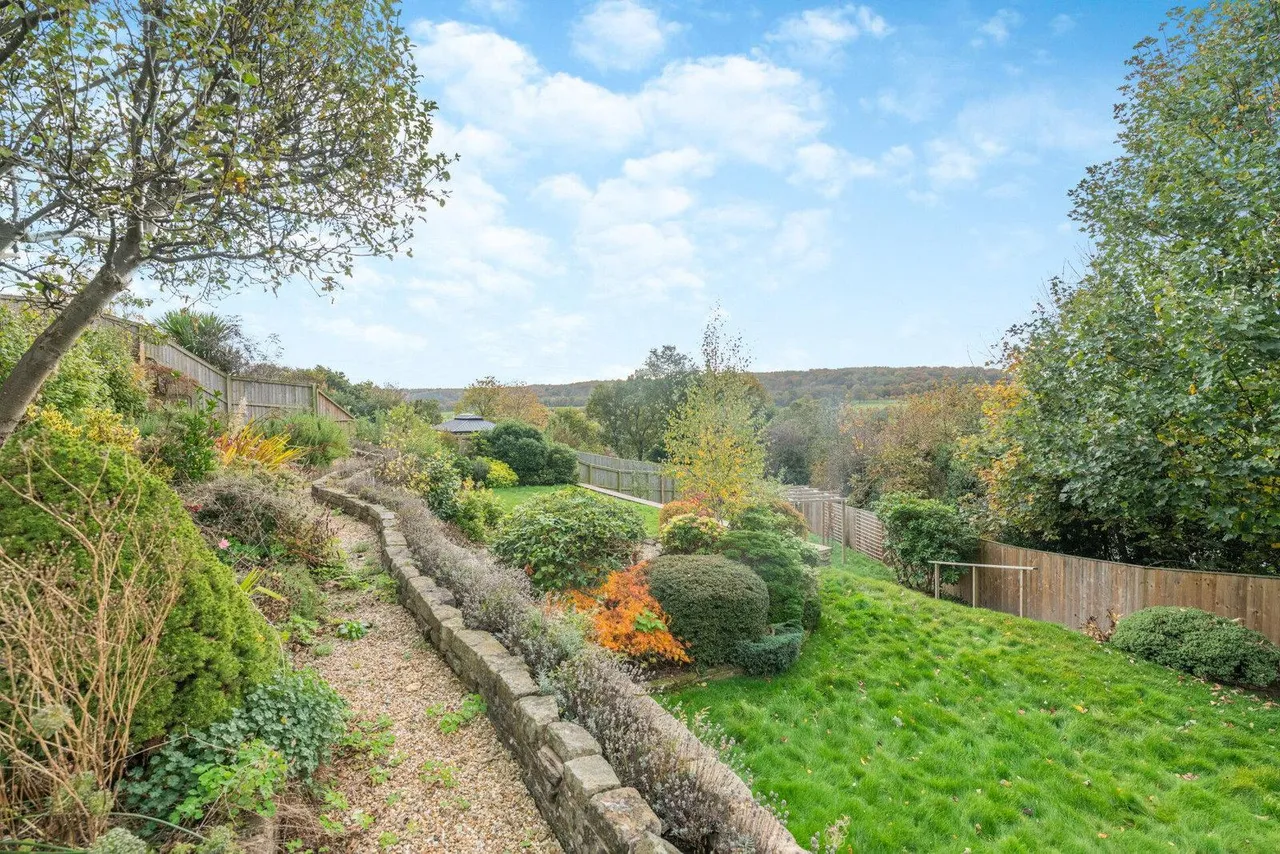 Common End Lane, Lepton, HD8, photo 43