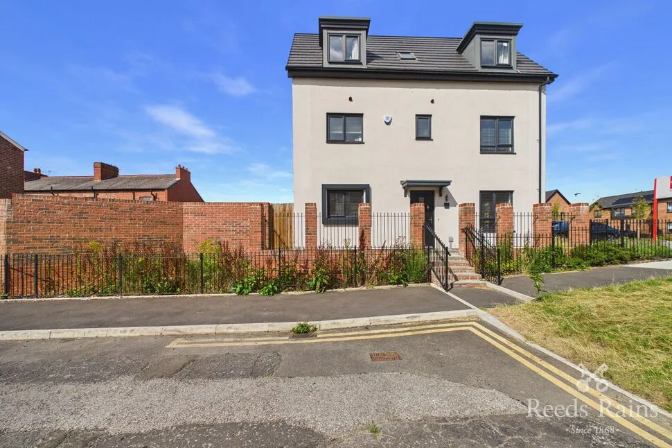 4 bed house for sale — Cohen Avenue, Denton, Greater Manchester, M34