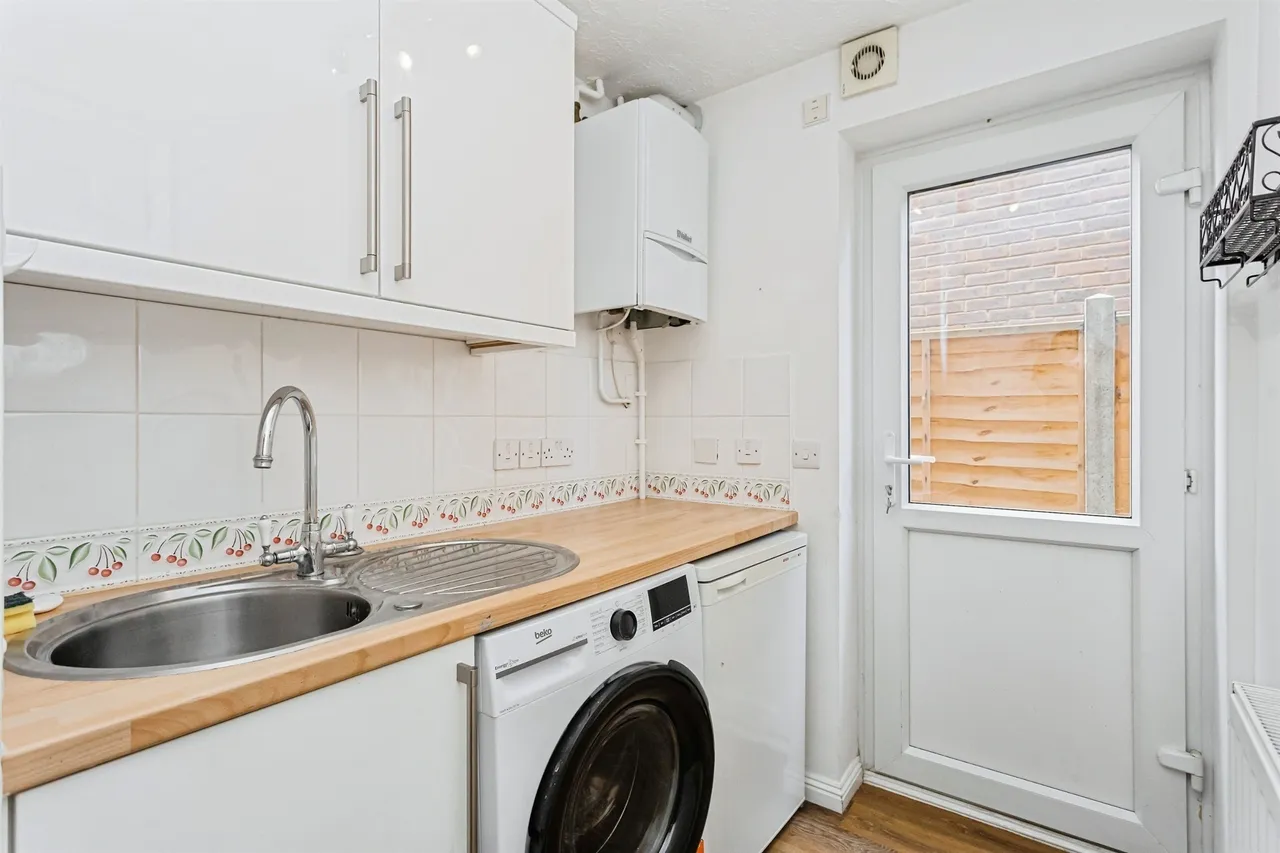 Bramble Gardens, Burgess Hill, photo 8