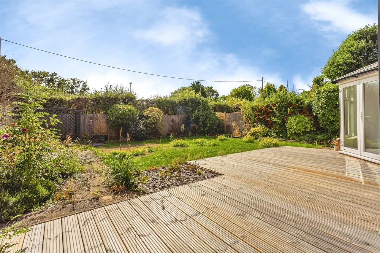 Bramble Gardens, Burgess Hill, photo 22