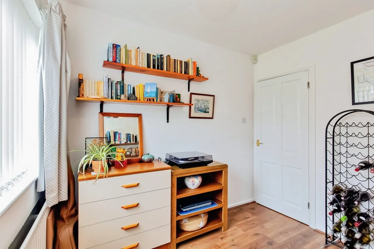 Northleigh Grove, Market Harborough, LE16, photo 6