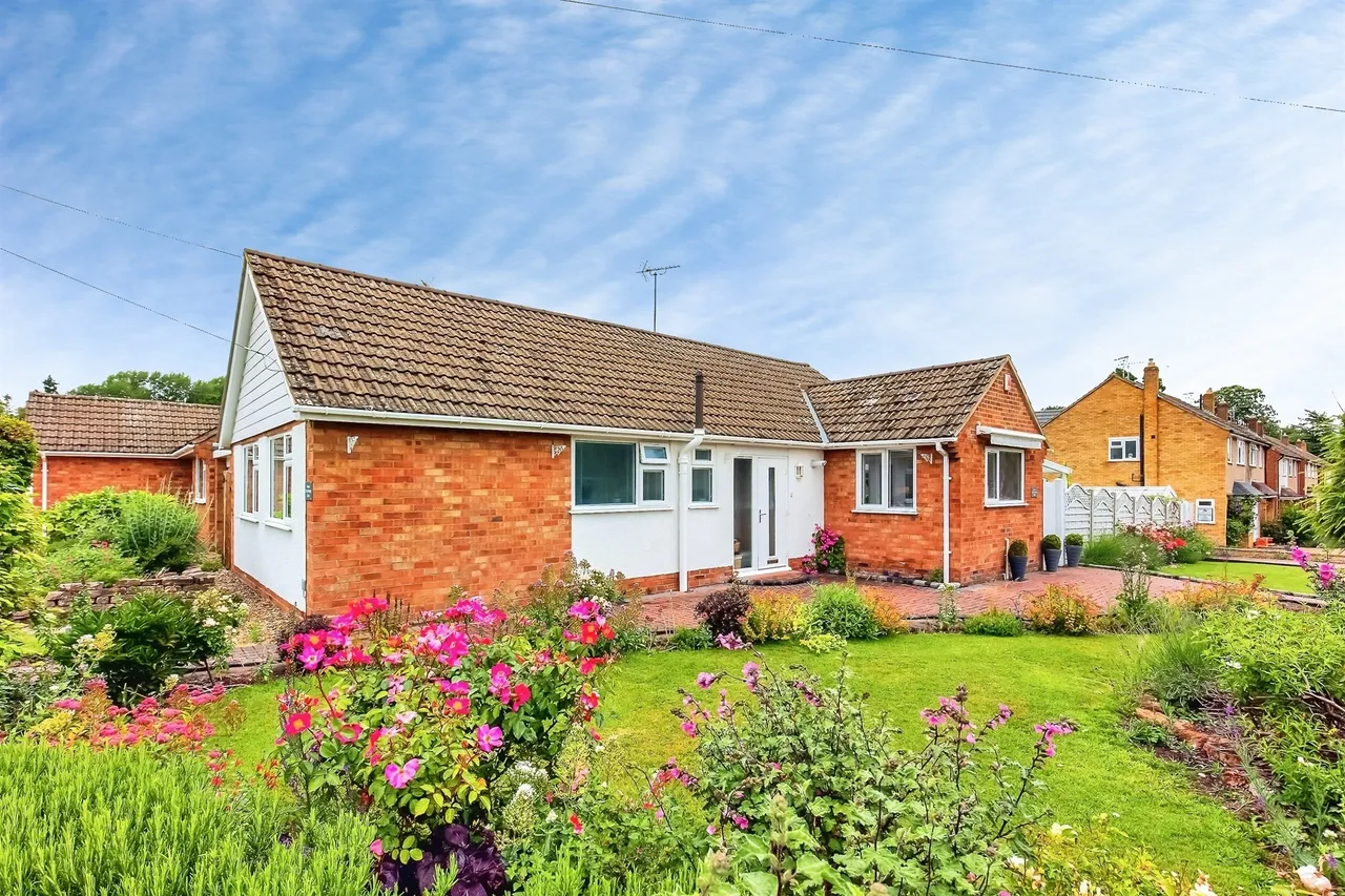 3 bed house for sale, Northleigh Grove, Market Harborough, LE16