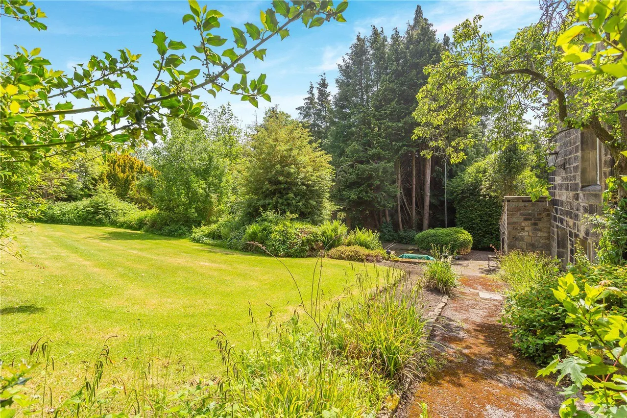 Scott Lane, Riddlesden, Keighley, West Yorkshire, BD20 5BU, photo 12