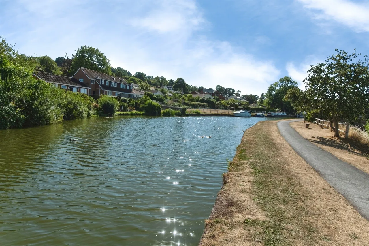 Lime Kiln Road, Tiverton, EX16, photo 13