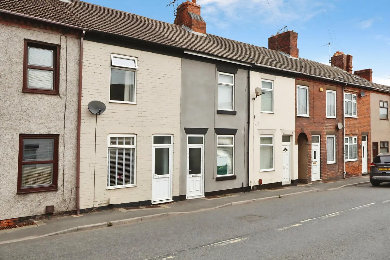 2 bed house for sale, Market Street, Chesterfield, S45