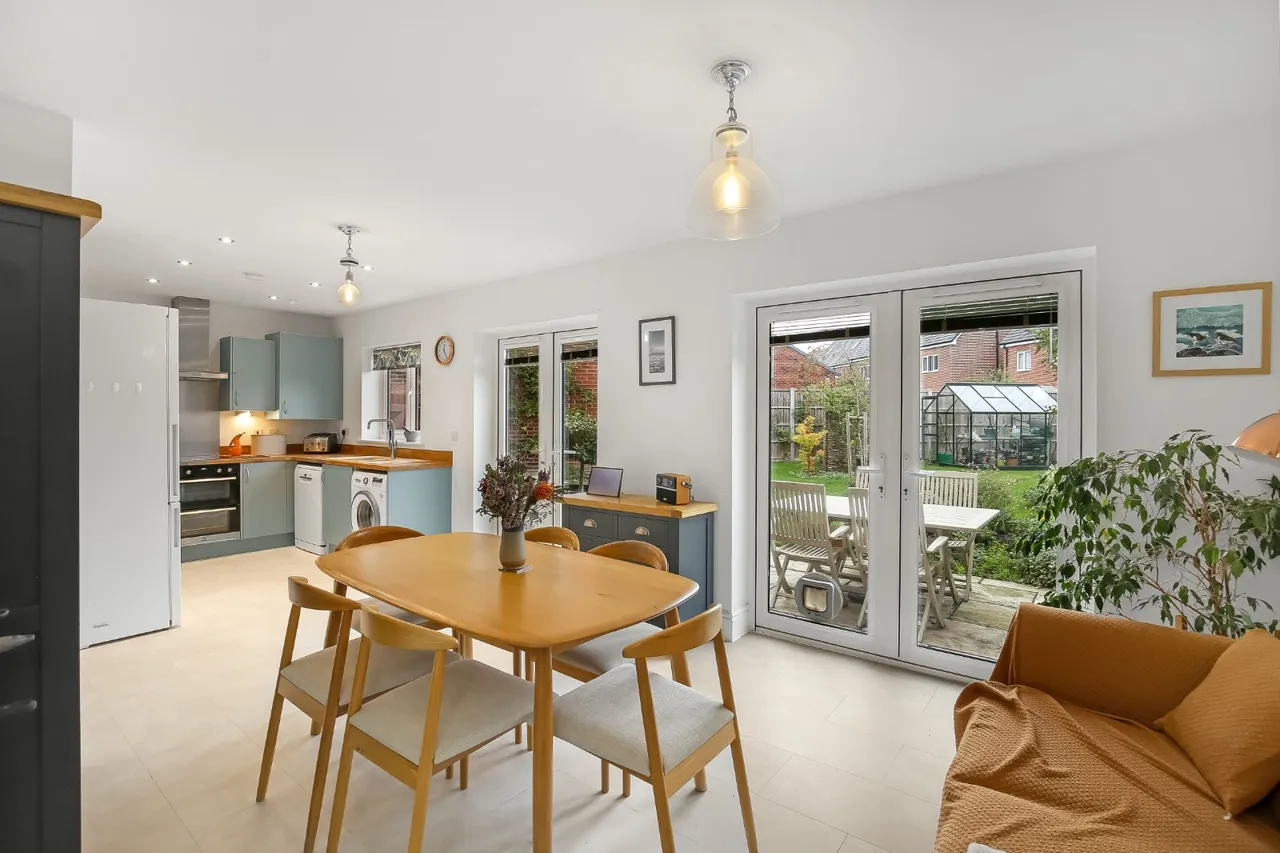Melchester Road, Salisbury, SP2, photo 2