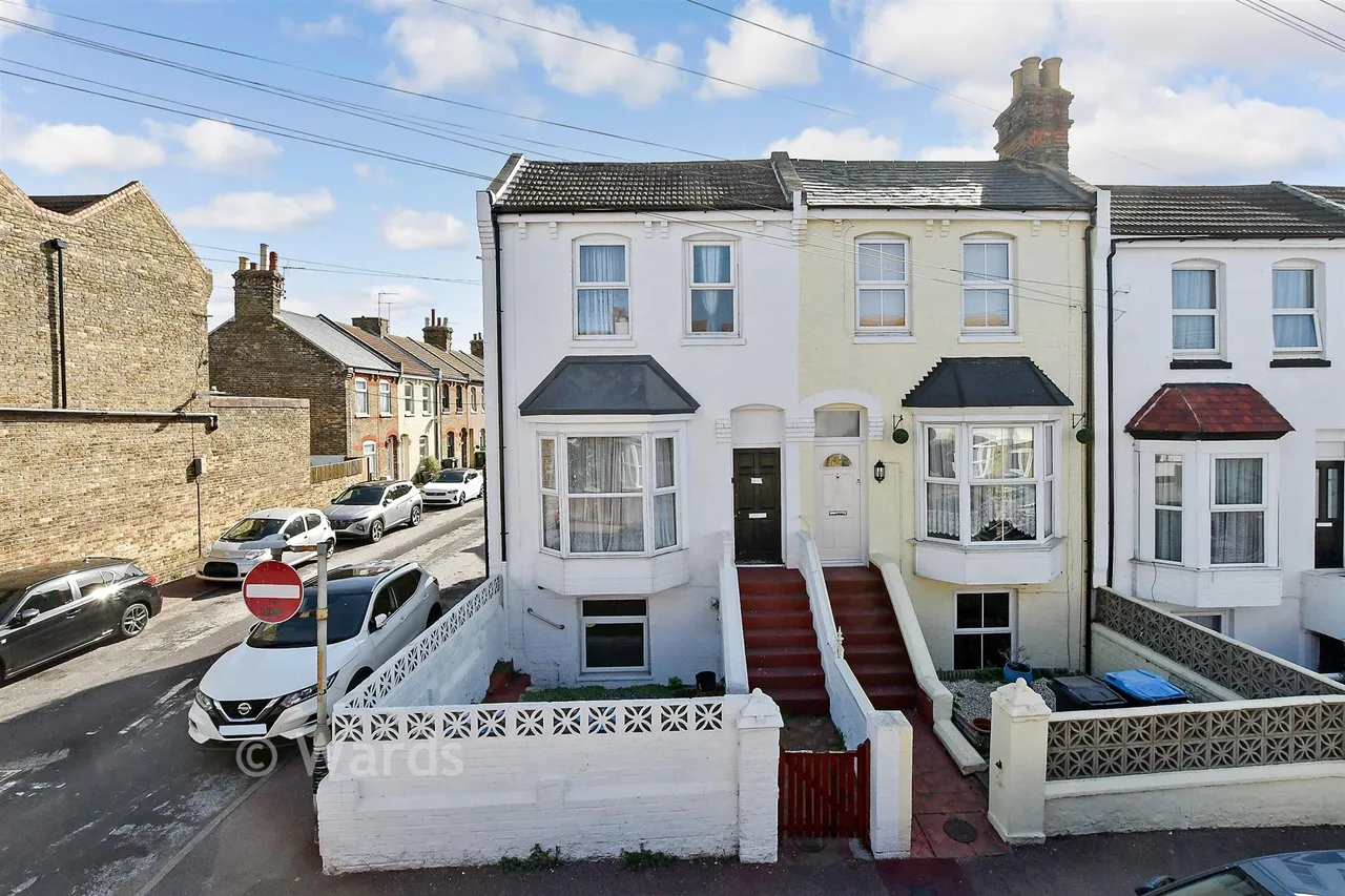 1 bed flat for sale, Clifton Gardens, Margate, CT9