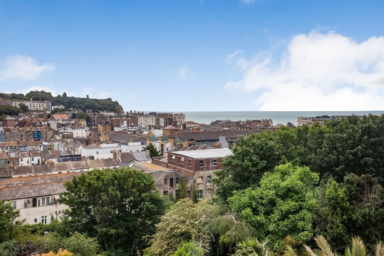 Braybrooke Road, Hastings, photo 12